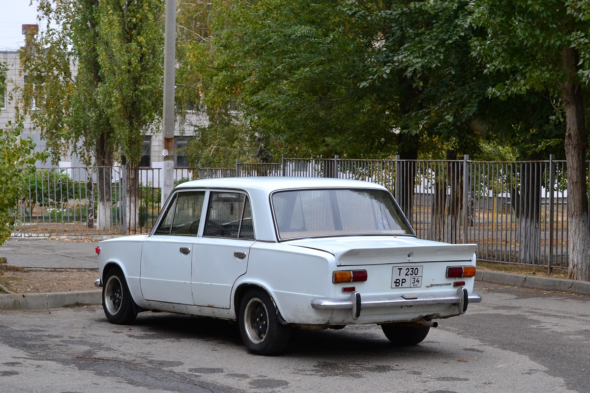 Волгоградская область, № Т 230 ВР 34 — ВАЗ-21011 '74-83