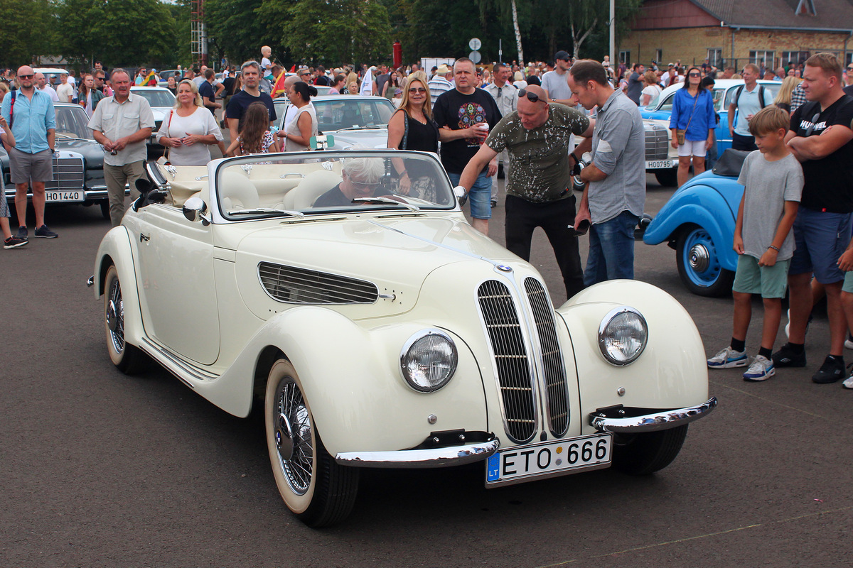 Литва, № ETO 666 — BMW 327 '37-41; Литва — Kauno Aviacijos šventė 2024