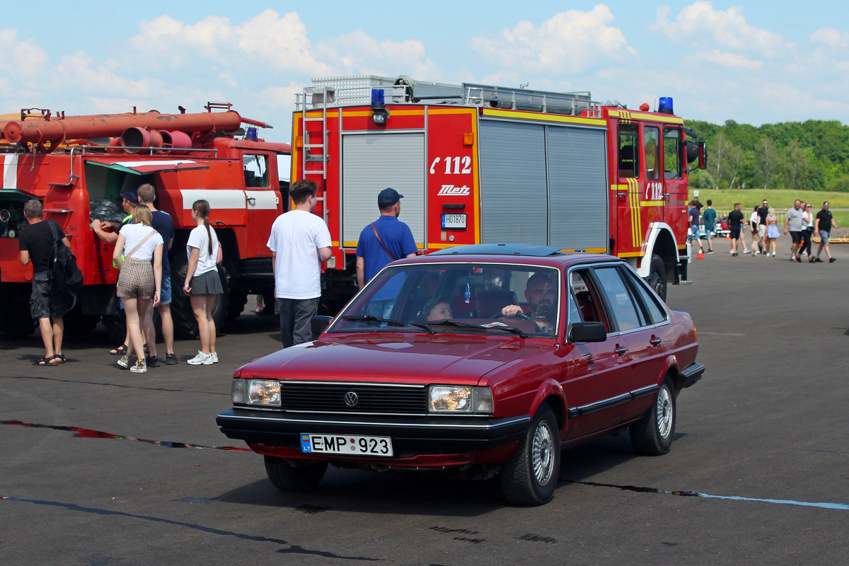 Литва, № EMP 923 — Volkswagen Santana (B2) '81-84; Литва — Retro mugė 2024