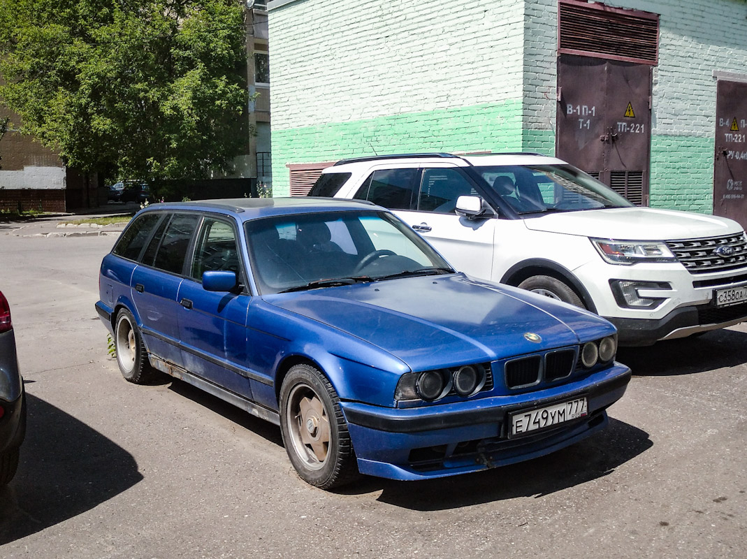 Московская область, № Е 749 УМ 777 — BMW 5 Series (E34) '87-96