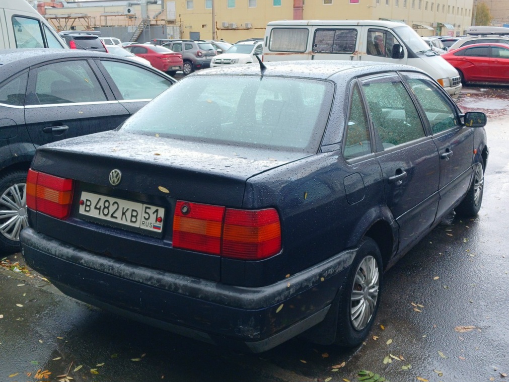 Мурманская область, № В 482 КВ 51 — Volkswagen Passat (B4) '93-97