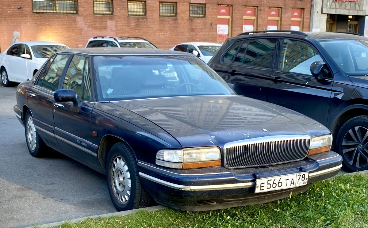 Санкт-Петербург, № Е 566 ТА 78 — Buick Park Avenue '90-96