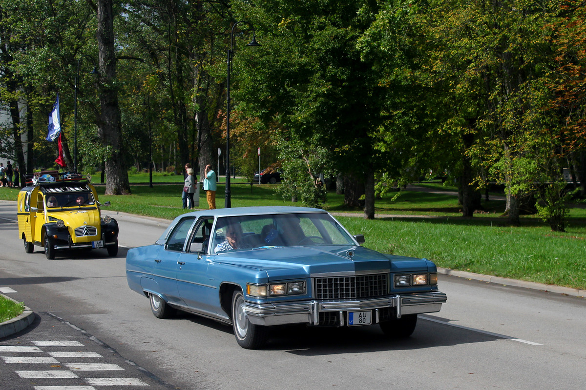 Латвия, № AU-80 — Cadillac Fleetwood Brougham '77-86; Латвия — Retro Jūrmala 25