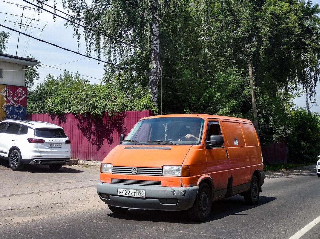 Московская область, № Е 422 ХТ 190 — Volkswagen Typ 2 (T4) '90-03