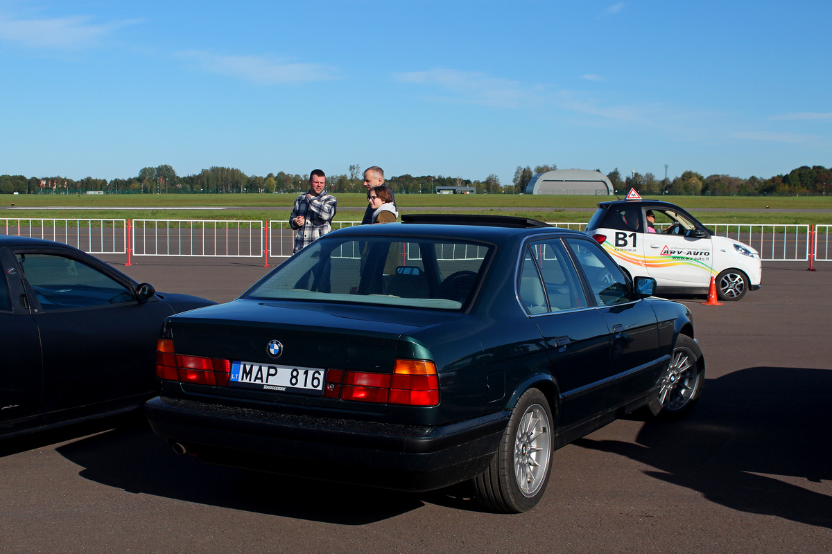 Литва, № MAP 816 — BMW 5 Series (E34) '87-96; Литва — Retro mugė 2024 ruduo