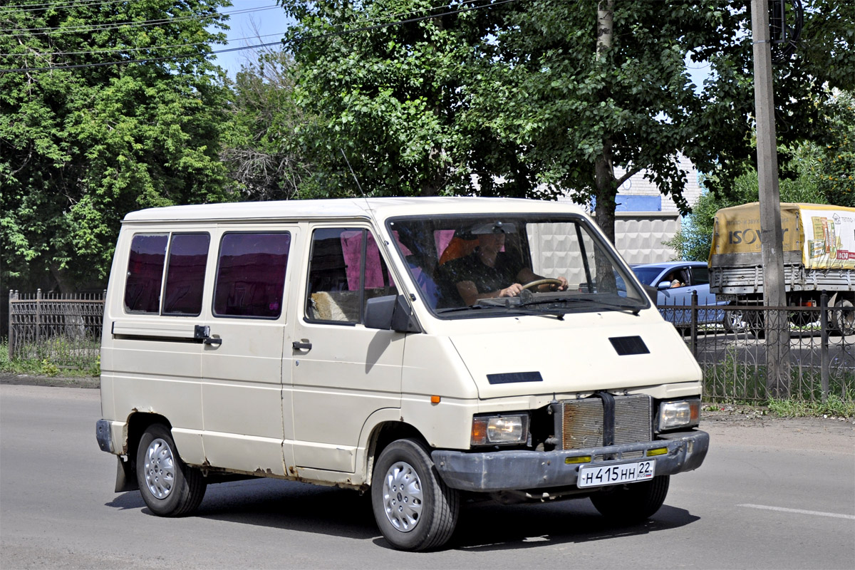 Алтайский край, № Н 415 НН 22 — Renault Trafic (1G) '81-89