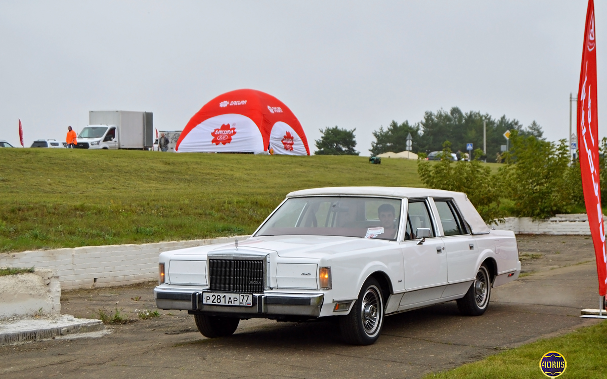 Москва, № Р 281 АР 77 — Lincoln Town Car (1G) '81-89; Калужская область — Автомобильный фестиваль "Автострада"