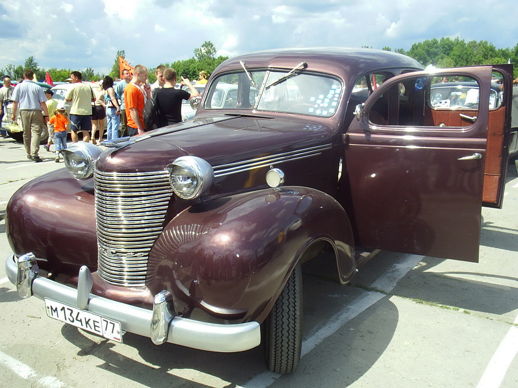 Москва, № М 134 КЕ 77 — DeSoto Series S-5 '37-38