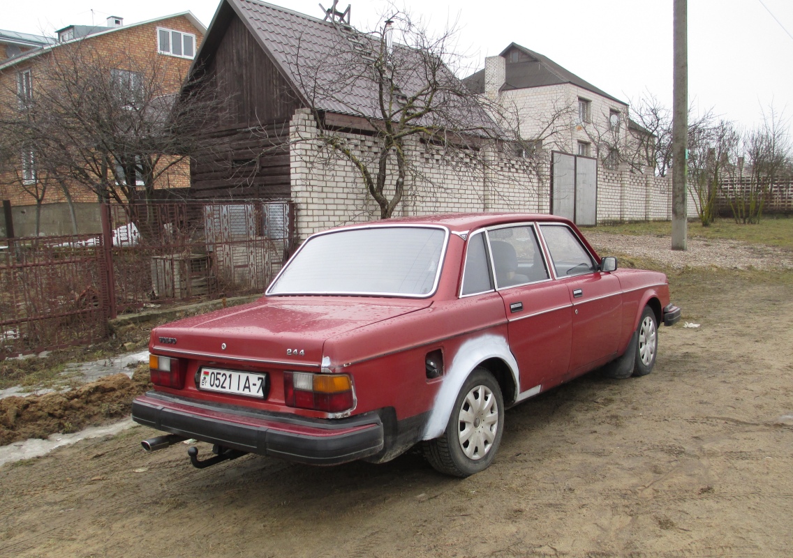 Минск, № 0521 ІА-7 — Volvo 244 GL '79-81