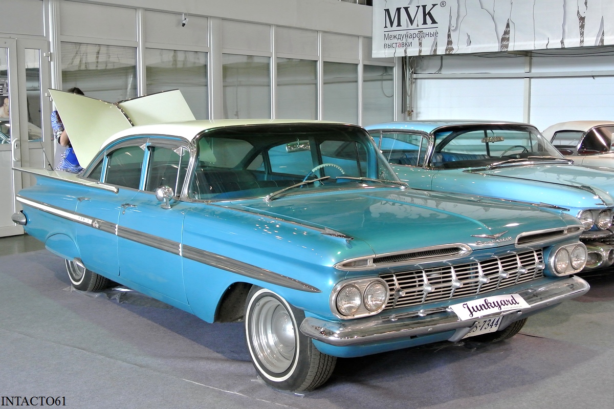 Москва, № (77) Б/Н 0092 — Chevrolet Impala (2G) '59-60