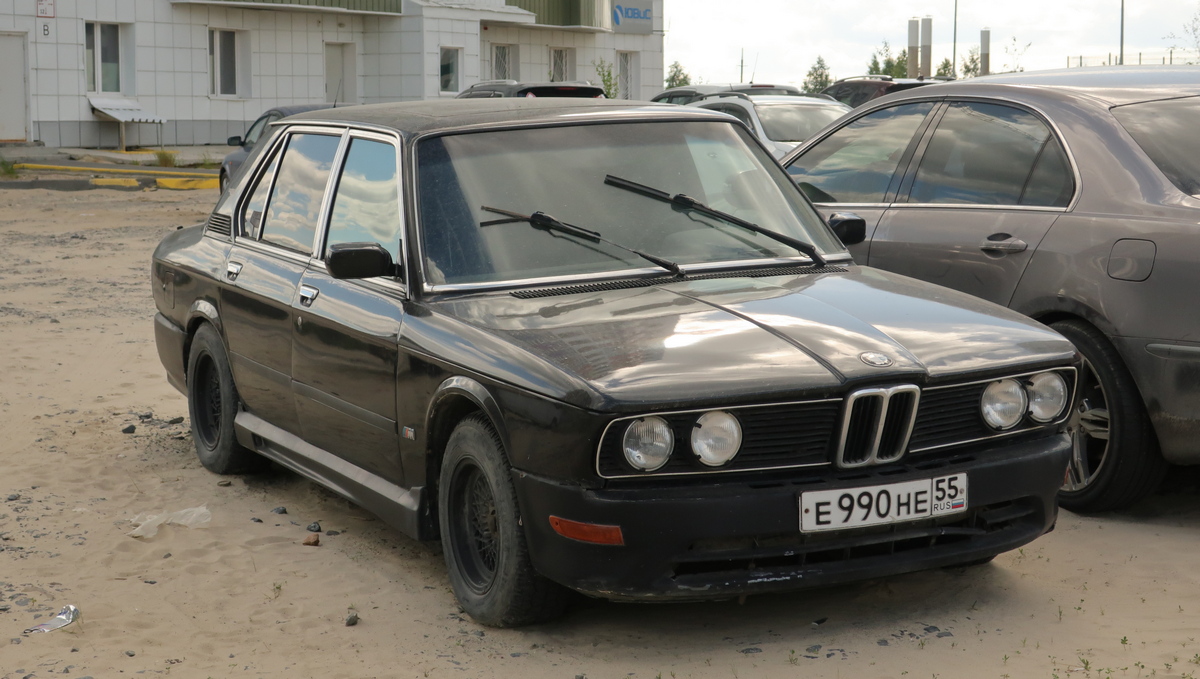 Омская область, № Е 990 НЕ 55 — BMW 5 Series (E12) '72-81
