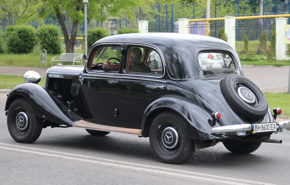 Одесская область, № ВН 8600 ЕА — Mercedes-Benz (W136) '36-55