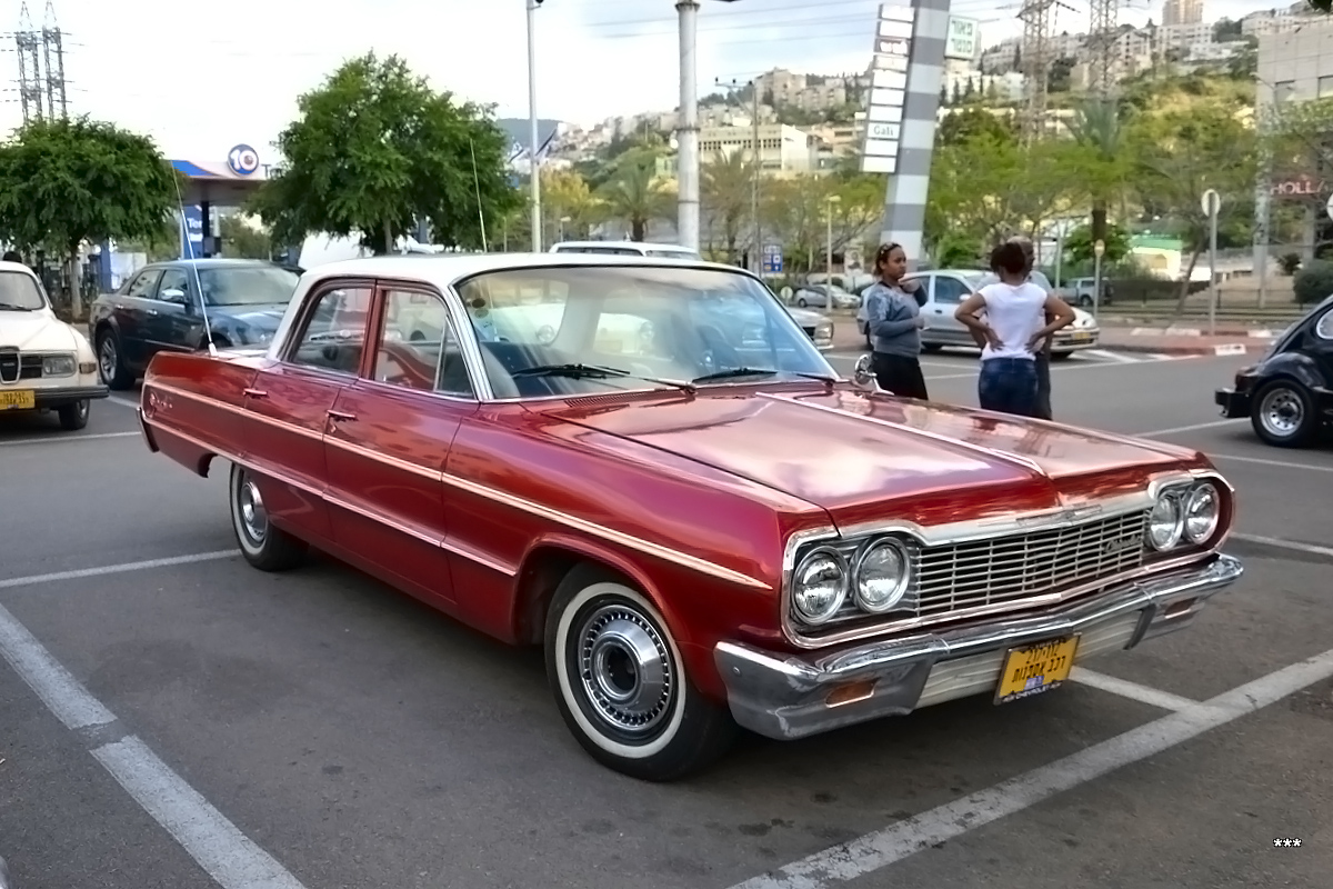 Израиль, № 217-112 — Chevrolet Impala (3G) '61-64