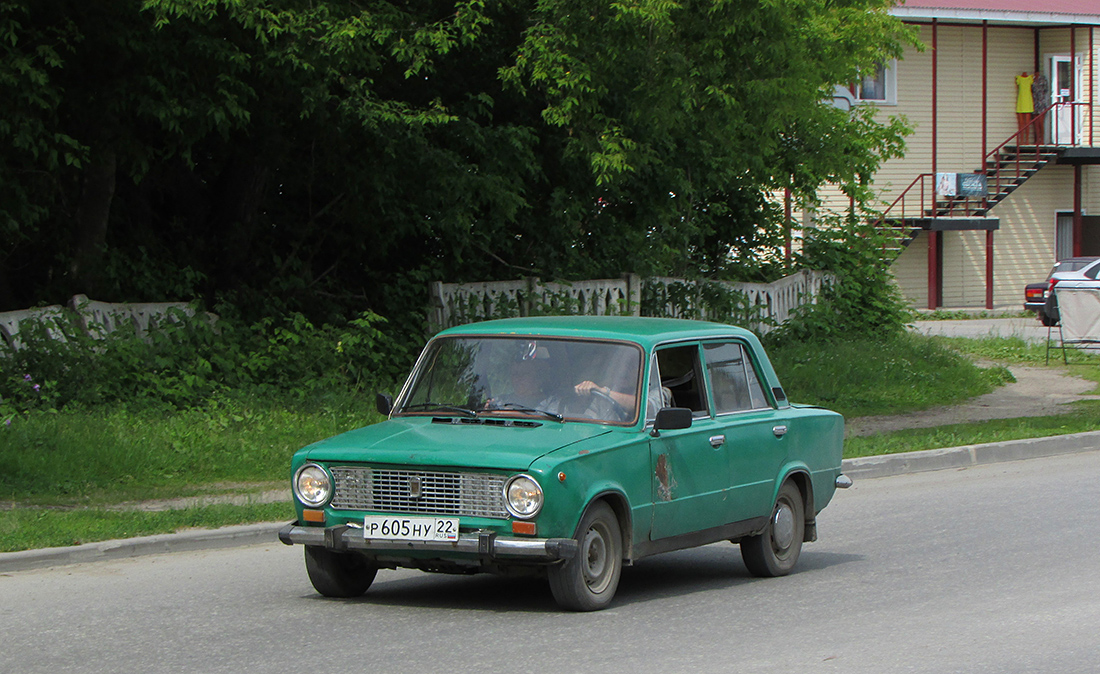 Алтайский край, № Р 605 НУ 22 — ВАЗ-21011 '74-83