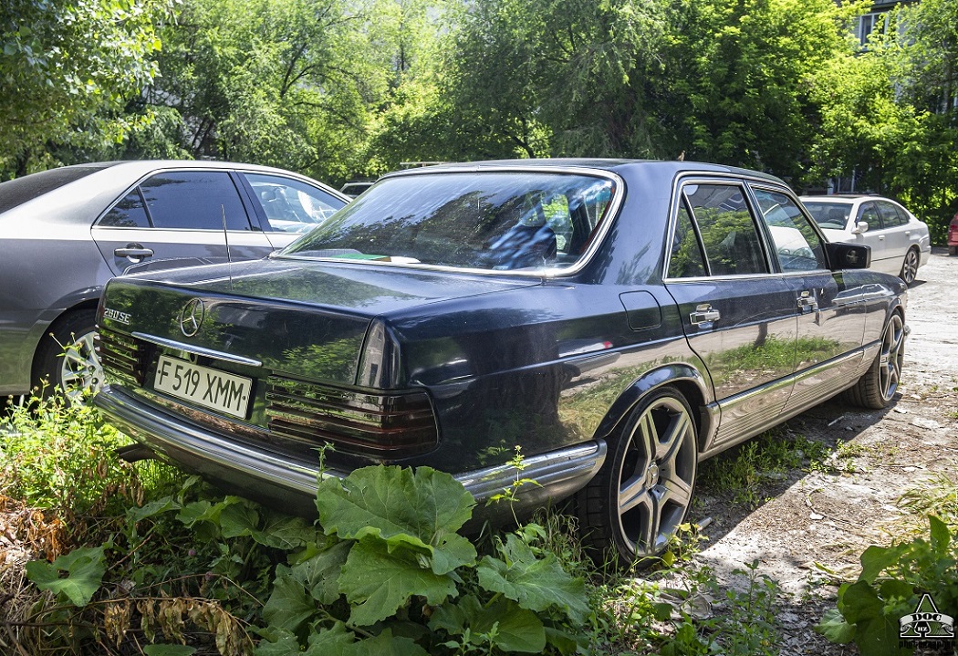 Восточно-Казахстанская область, № F 519 XMM — Mercedes-Benz (W126) '79-91