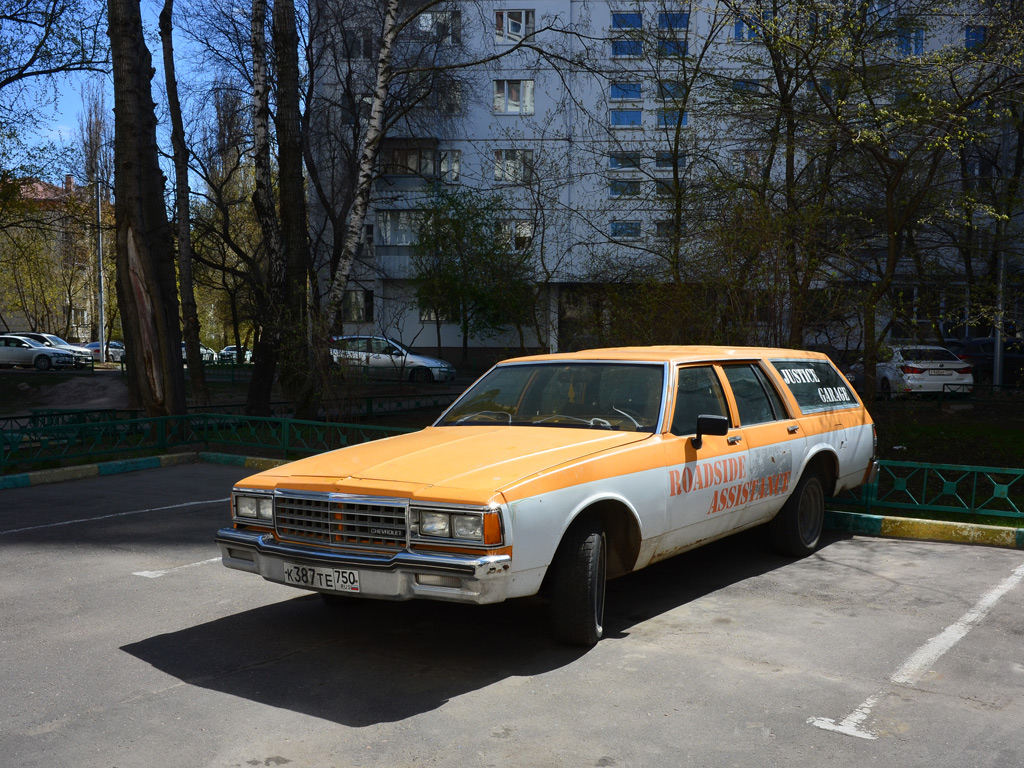 Московская область, № К 387 ТЕ 750 — Chevrolet Caprice (3G) '77-90