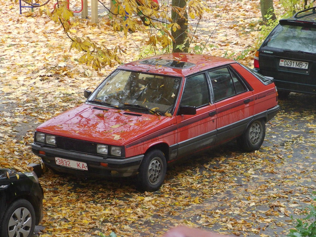 Минск, № 3832 КА — Renault 11 '81-89