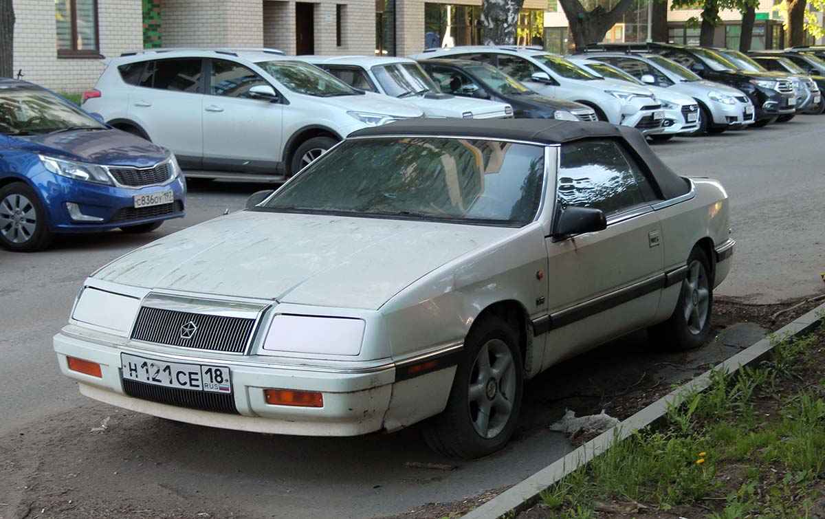Удмуртия, № Н 121 СЕ 18 — Chrysler LeBaron Coupe/Convertible (3G) '87-95