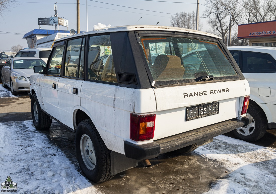 Алматы, № (KZ02) Б/Н 0021 — Land Rover Range Rover (1G) '70-96