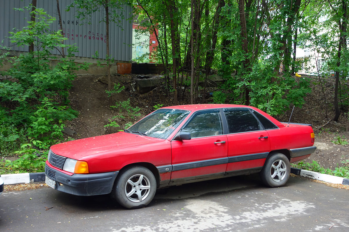 Саратовская область, № К 032 ОС 64 — Audi 100 (C3) '82-91