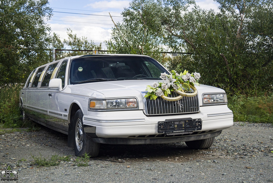 Павлодарская область, № (KZ14) Б/Н 0003 — Lincoln Town Car (2G) '90-97