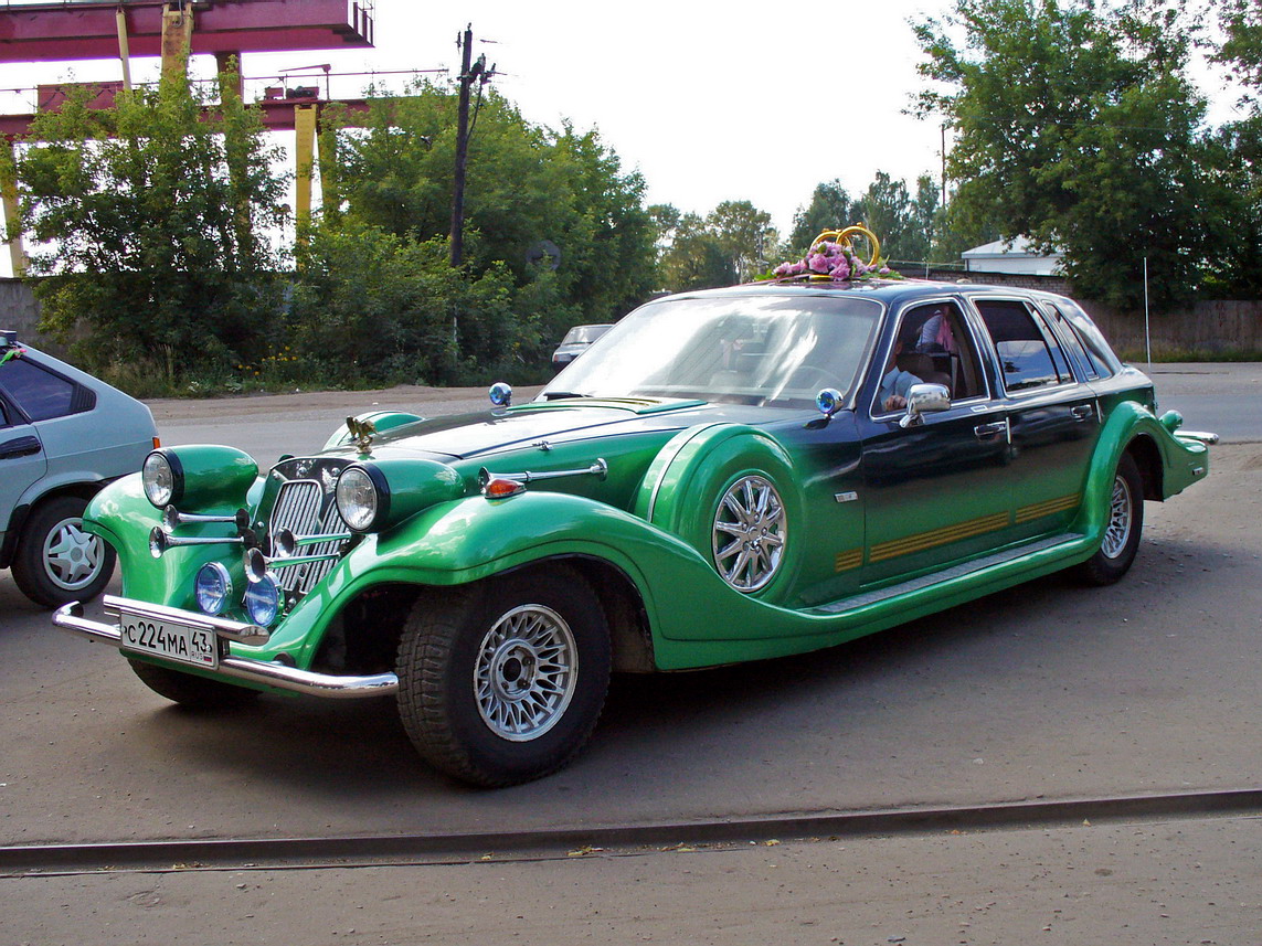 Кировская область, № С 224 МА 43 — Lincoln Town Car (2G) (Custom) '90-97