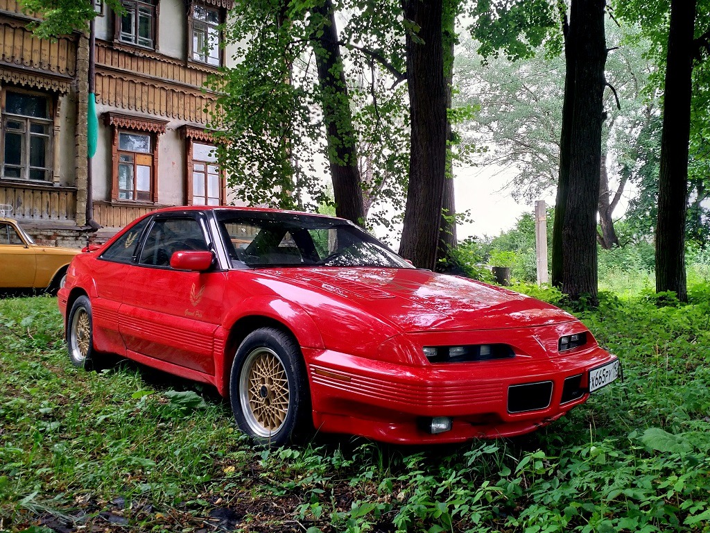 Московская область, № Х 665 РУ 190 — Pontiac Gran Prix (5G) '88-96