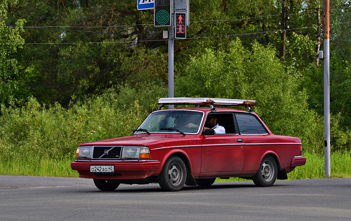 Калужская область, № О 242 АО 40 — Volvo 240 Series (общая модель)