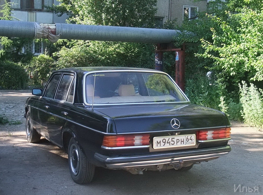 Саратовская область, № М 945 РН 64 — Mercedes-Benz (W123) '76-86