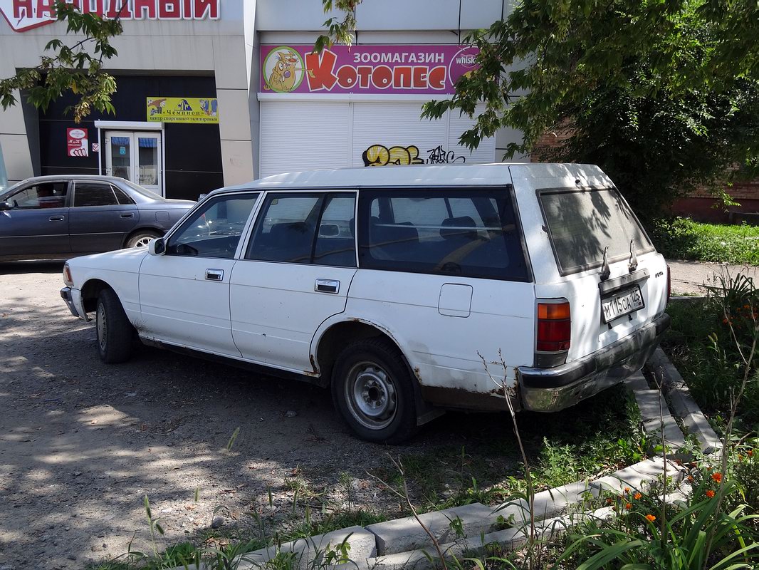 Приморский край, № М 115 СА 125 — Toyota Crown (S130) '87-91