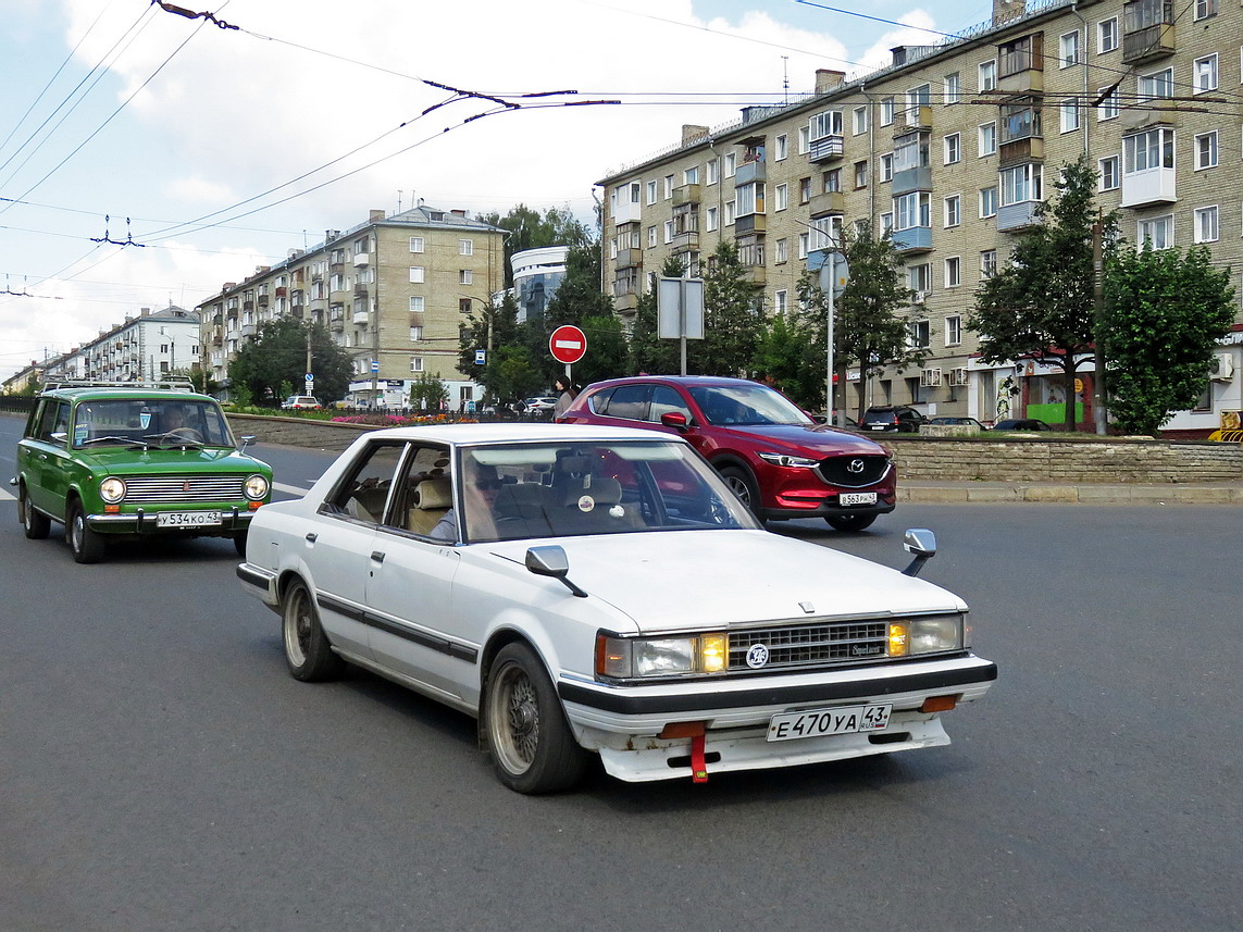 Кировская область, № Е 470 УА 43 — Toyota Cresta (X50/X60) '80-84