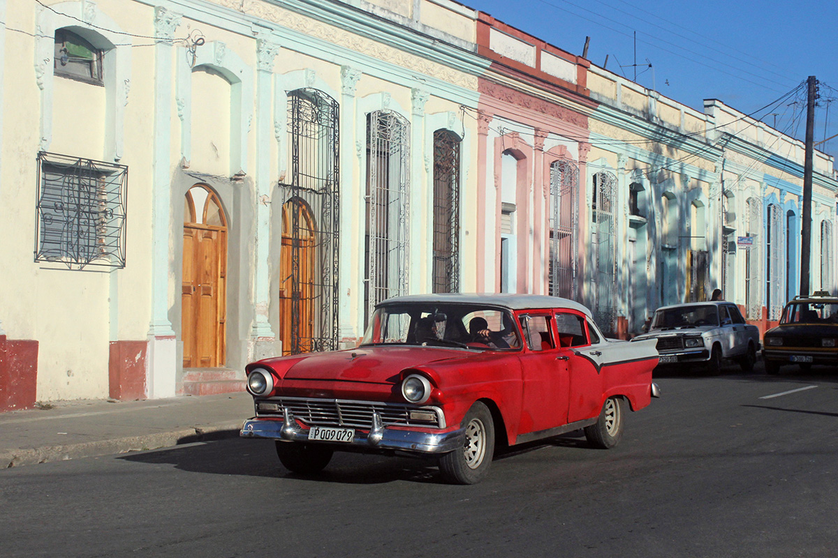 Куба, № P 009 079 — Ford Fairlane (2G) '57-59