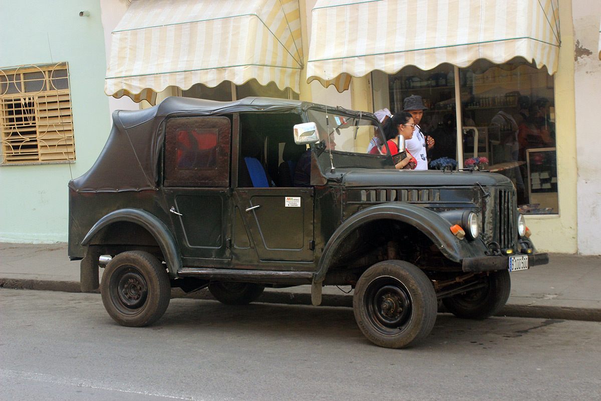 Куба, № B 100 500 — ГАЗ-69А '53-73