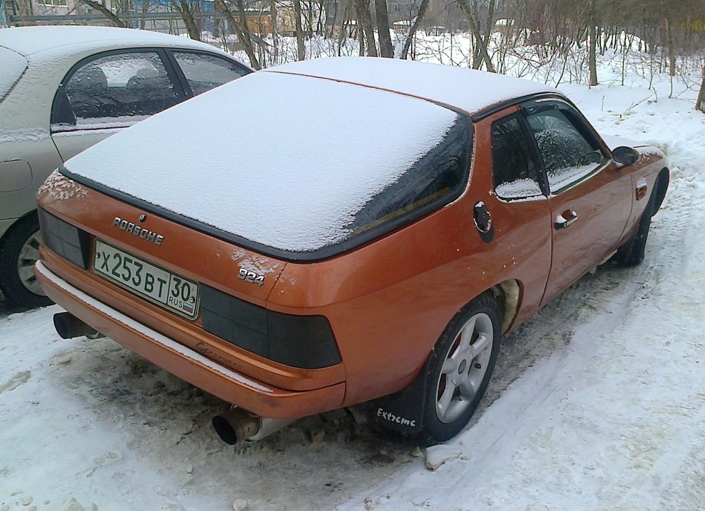 Тверская область, № Х 253 ВТ 30 — Porsche 924 '76-88