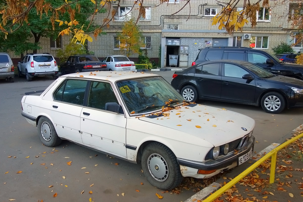 Саратовская область, № Е 123 НК 64 — BMW 5 Series (E28) '82-88