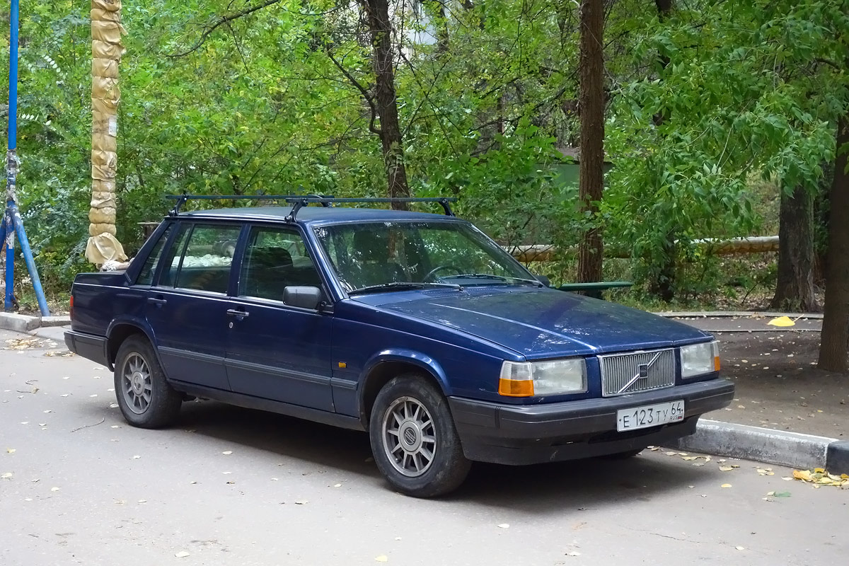 Саратовская область, № Е 123 ТУ 64 — Volvo 760 GLE '84-87