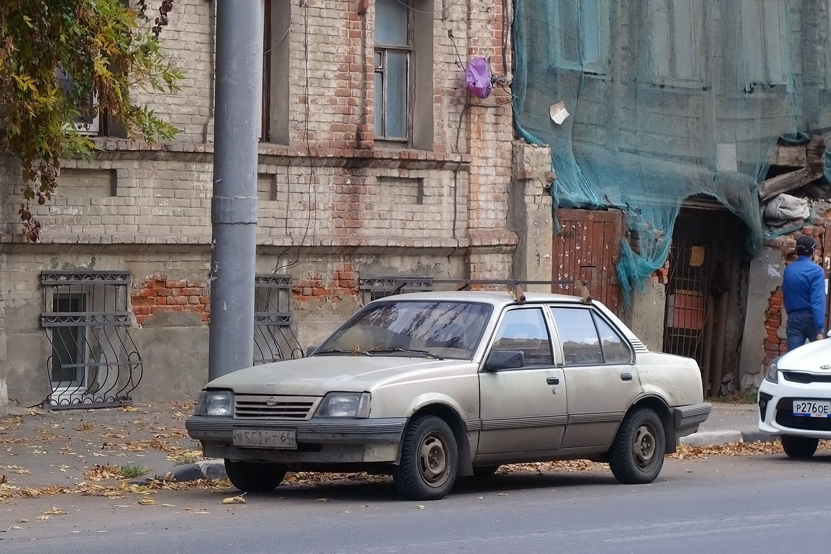 Саратовская область, № У 552 МТ 64 — Opel Ascona (C) '81-88