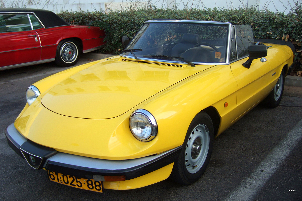 Израиль, № 61-025-88 — Alfa Romeo Spider (105/115) '66-93