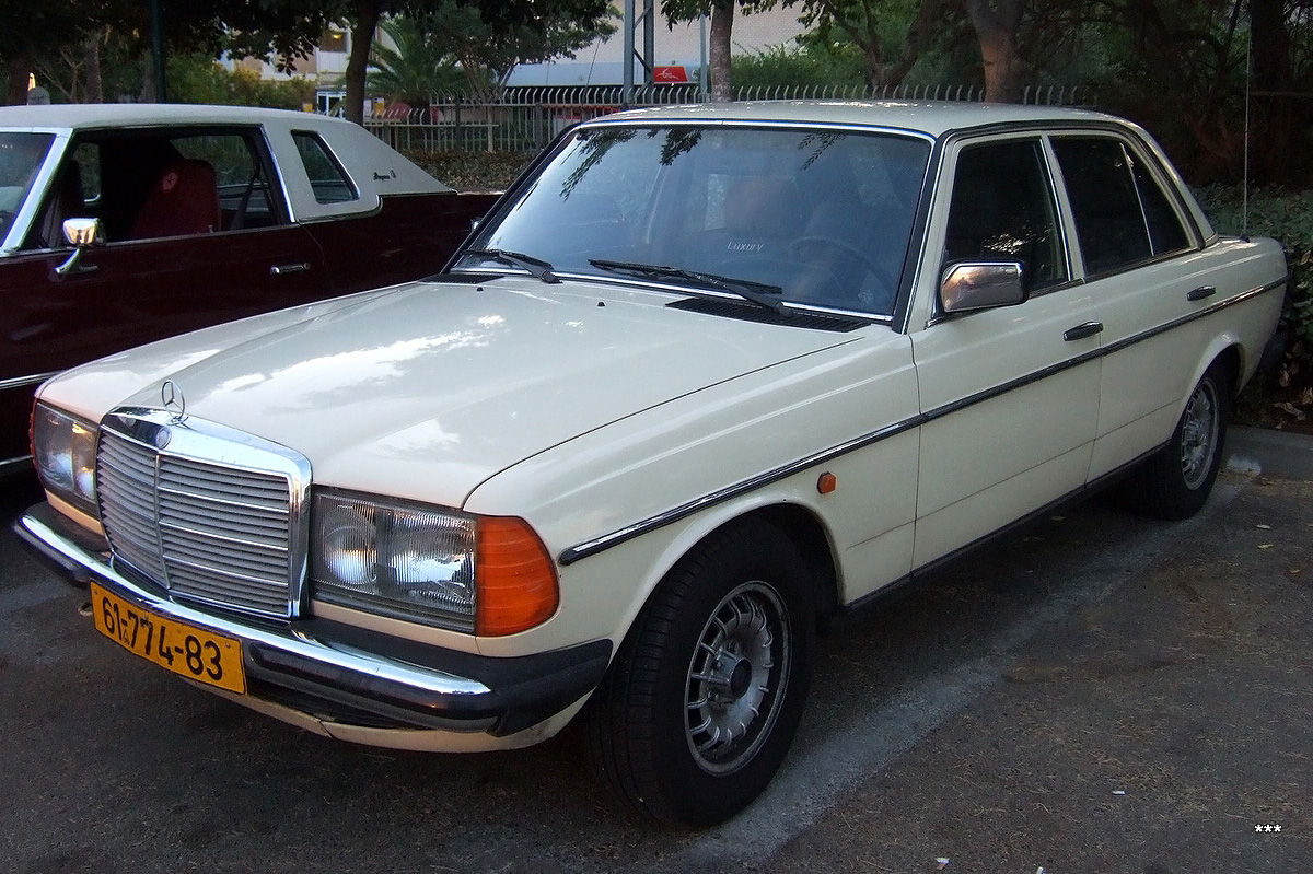 Израиль, № 61-774-83 — Mercedes-Benz (W123) '76-86