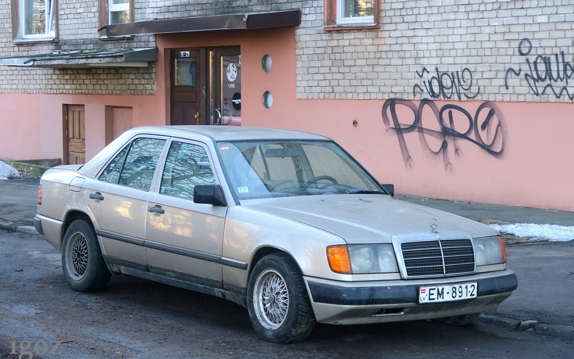 Латвия, № EM-8912 — Mercedes-Benz (W124) '84-96