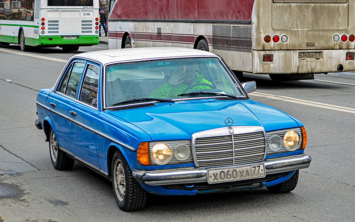 Москва, № Х 060 ХА 77 — Mercedes-Benz (W123) '76-86