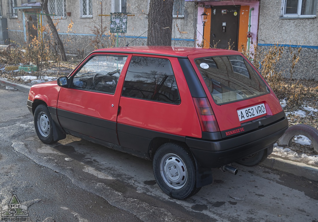 Алматы, № A 852 VRO — Renault 5 '85-96