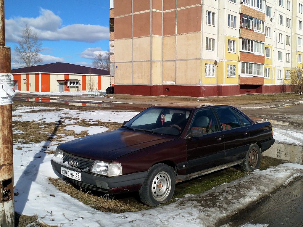 Тверская область, № С 040 МР 69 — Audi 100 (C3) '82-91