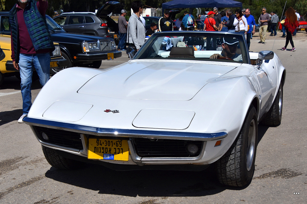 Израиль, № 94-301-69 — Chevrolet Corvette (C3) '68-82