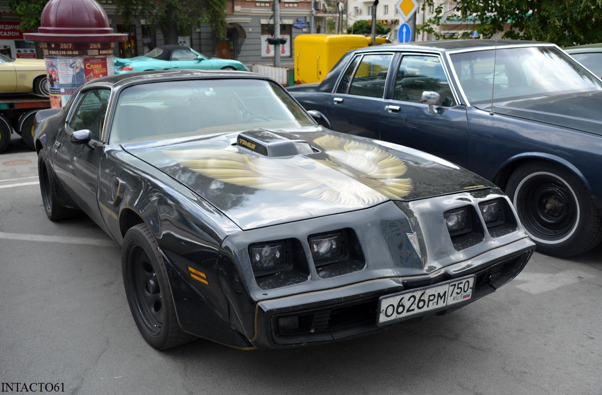 Московская область, № О 626 РМ 750 — Pontiac Firebird (2G) '70-81