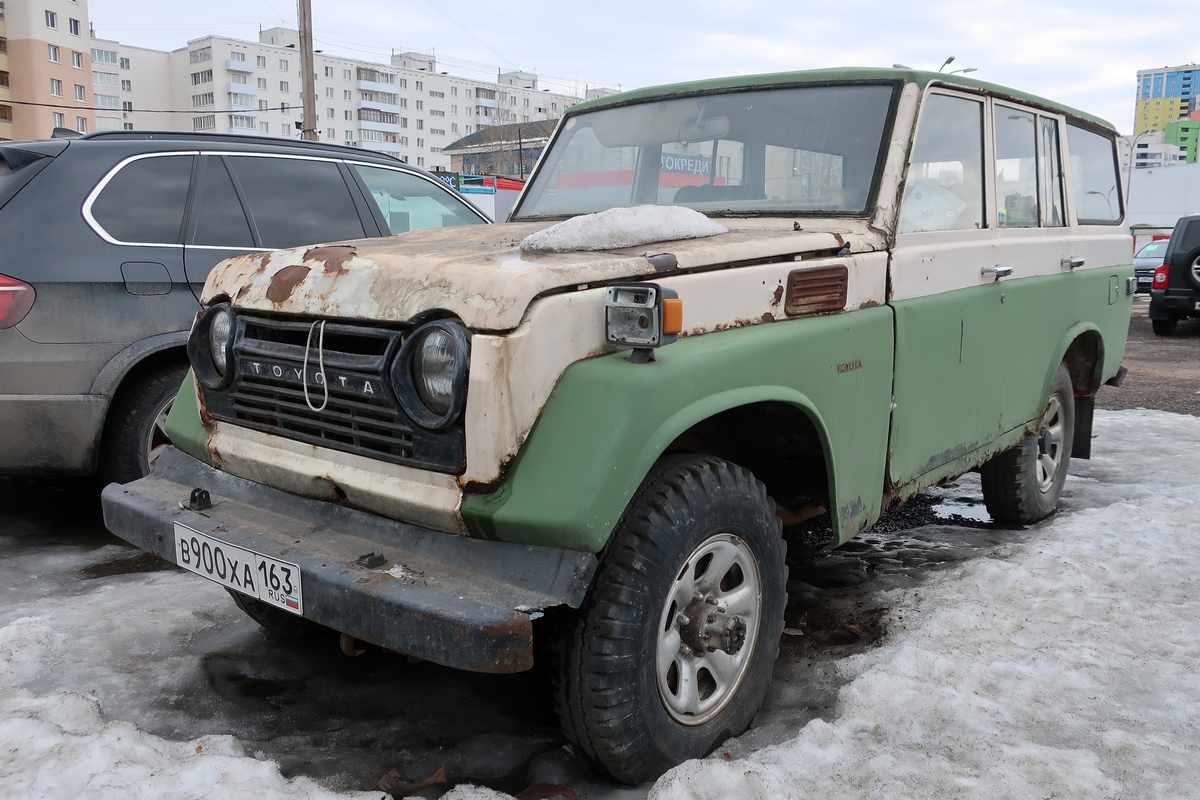 Башкортостан, № В 900 ХА 163 — Toyota Land Cruiser (J50) '67-80