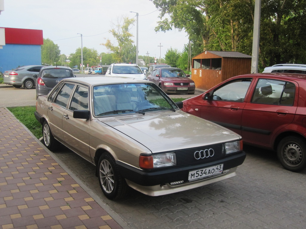 Кировская область, № М 534 АО 43 — Audi 80 (B2) '78-86