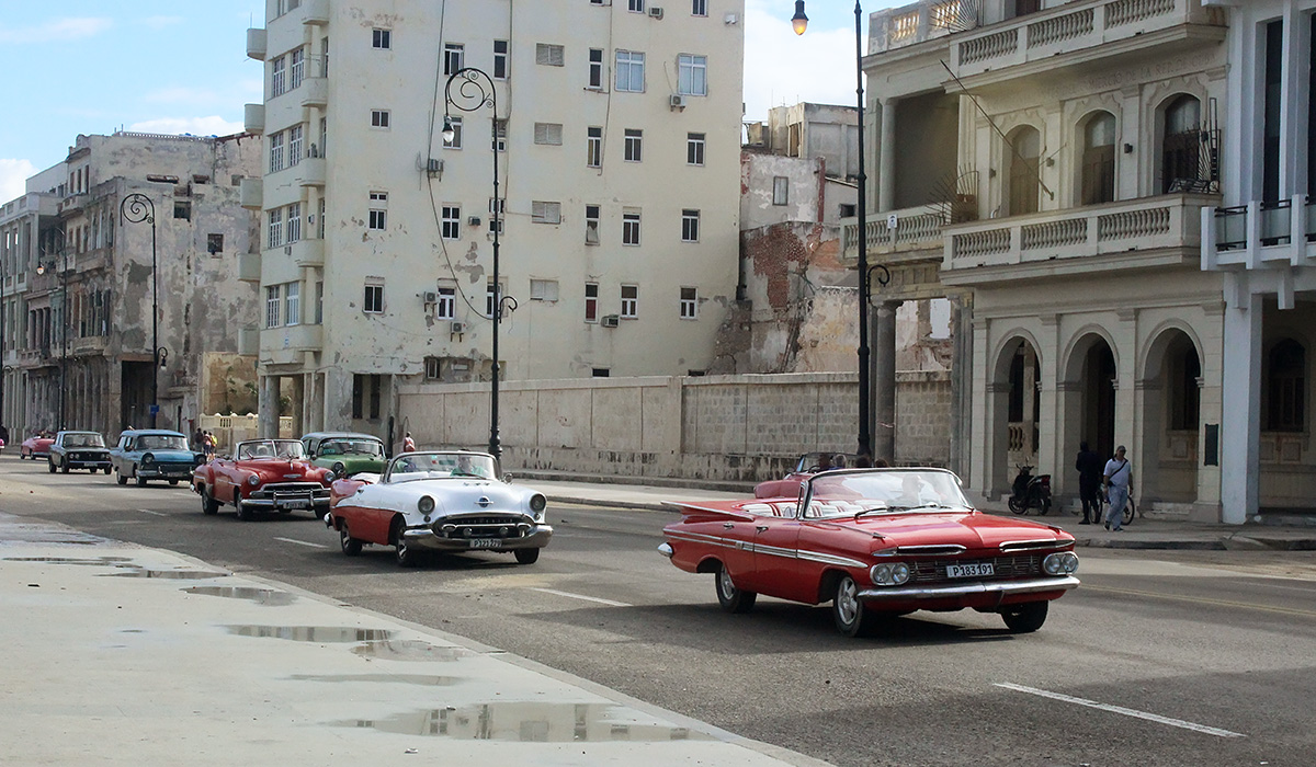 Куба, № P 121 279 — Oldsmobile 88 (2G) '54-56; Куба, № P 183 191 — Chevrolet Bel Air (4G) '59-60