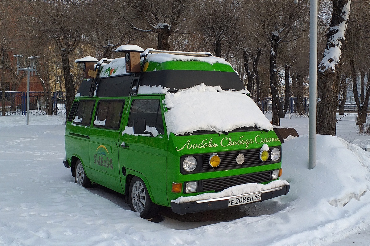 Красноярский край, № Е 208 ЕН 43 — Volkswagen Typ 2 (Т3) '79-92