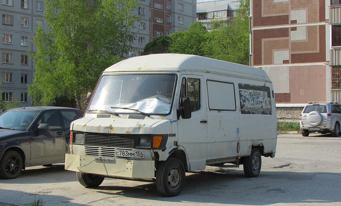 Новосибирская область, № С 783 ММ 154 — Mercedes-Benz T1 '76-96